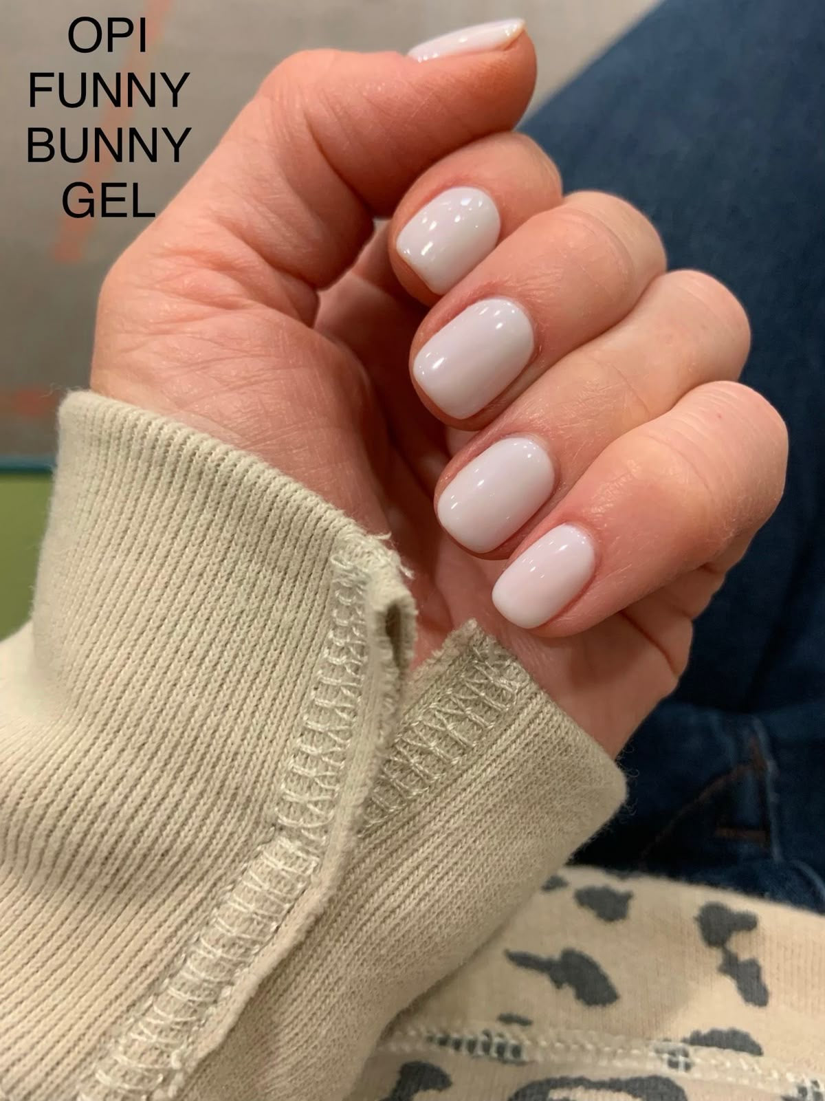 OPI FUNNY BUNNY GEL